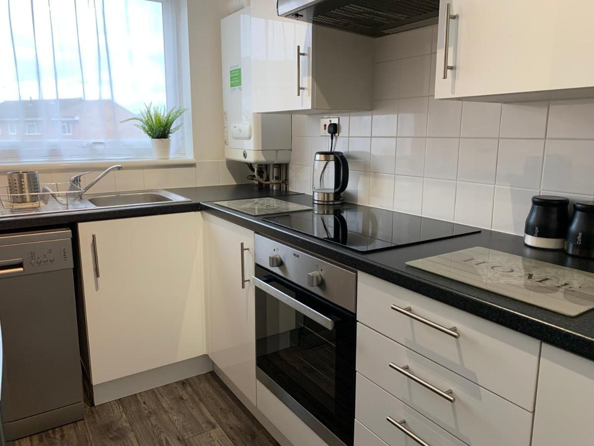 Modern Cosy Warm Home With Free Parking เชมส์ฟอร์ด ภายนอก รูปภาพ